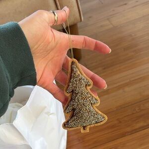 Sparkly Christmas tree ornament